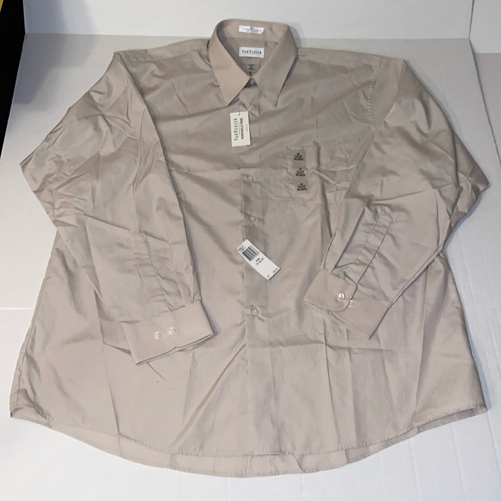 Van Heusen Men’s XXL Long Sleeve New Button Up Shirt